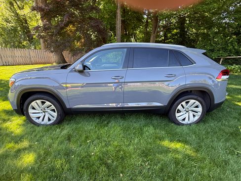 Used 2020 Volkswagen Atlas Cross Sport SE w/ Panoramic Sunroof Package AWD/4WD image 10