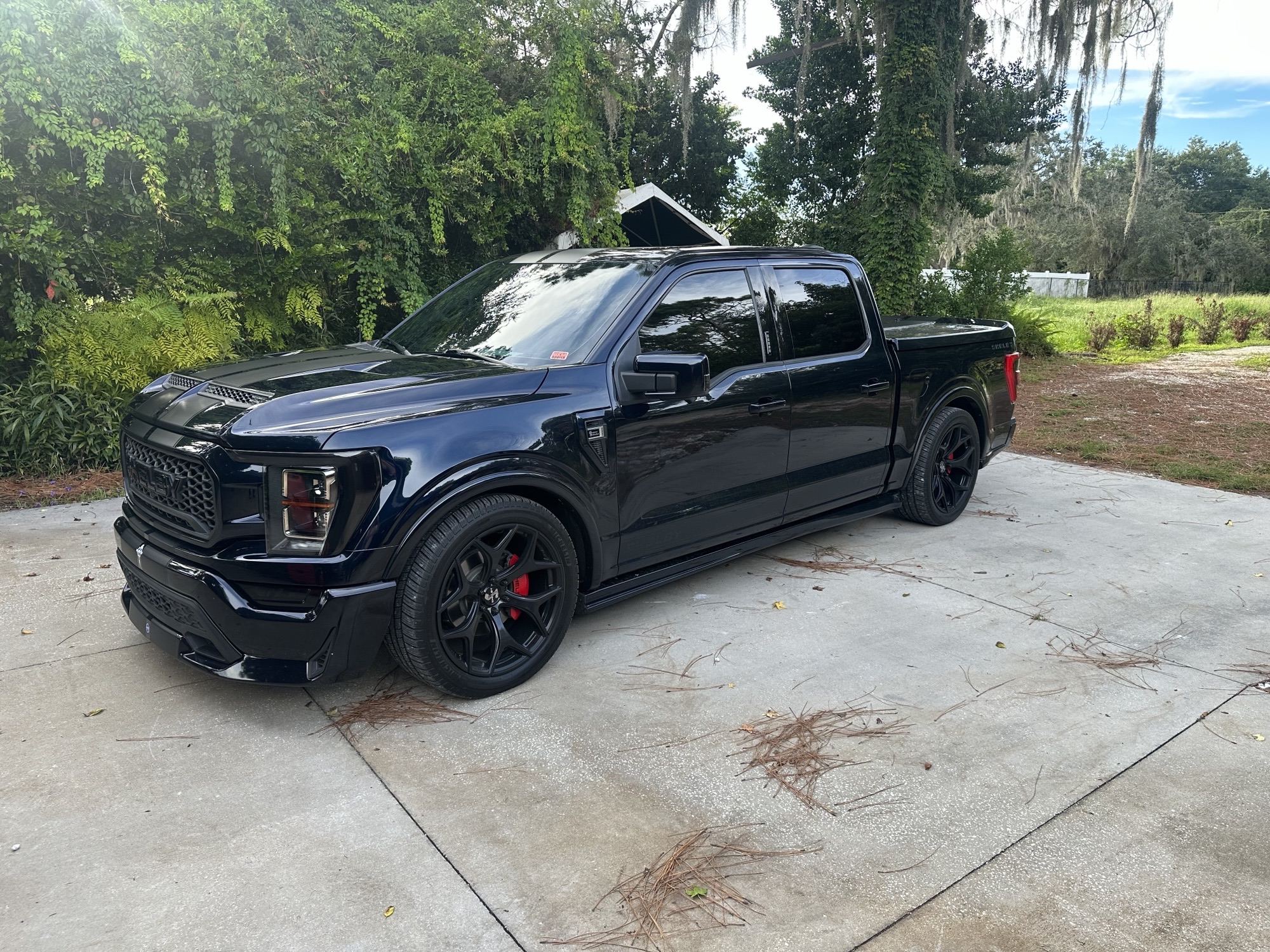 Used 2021 Ford F150 Lariat w/ Equipment Group 502A High AWD/4WD image 2