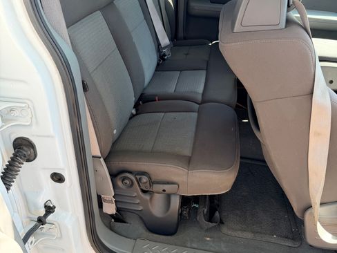 Used 2005 Ford F150 XLT image 17
