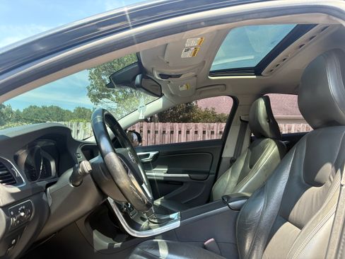 Used 2014 Volvo S60 T5 AWD/4WD image 6