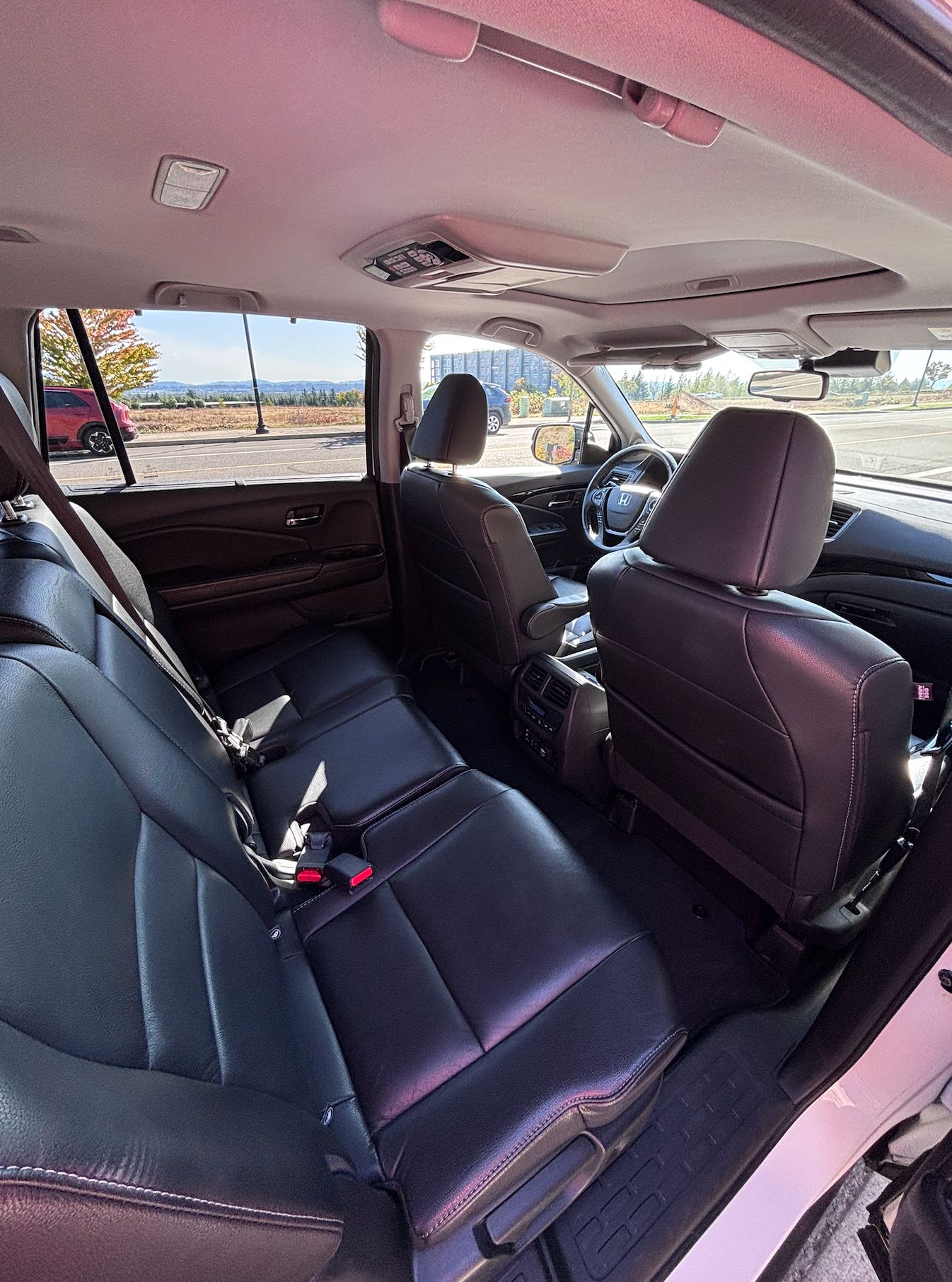 Used 2018 Honda Pilot Touring image 23