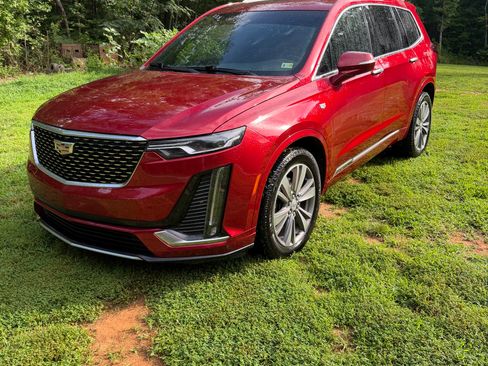 Used 2021 Cadillac XT6 Premium Luxury AWD/4WD image 4