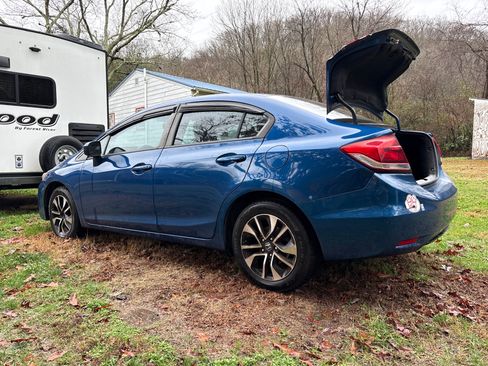 Used 2015 Honda Civic EX image 2