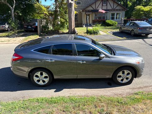 Used 2012 Honda Crosstour EX-L image 4