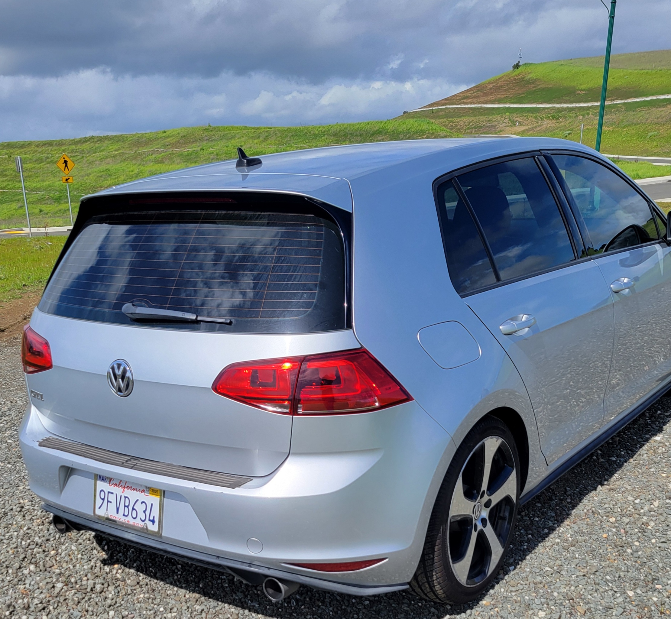 Used 2015 Volkswagen GTI S FWD image 2