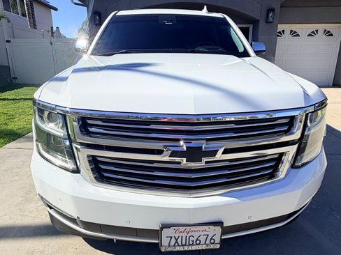 Used 2017 Chevrolet Suburban Premier RWD image 4