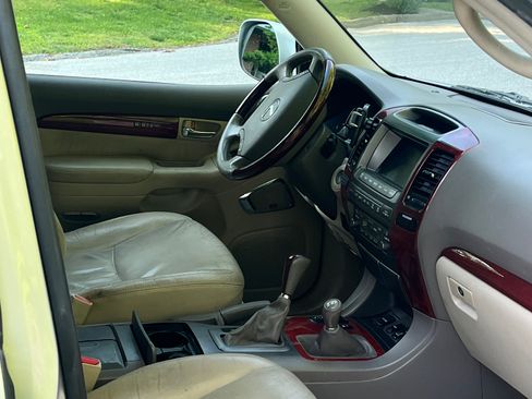 Used 2009 Lexus GX 470 AWD/4WD image 9