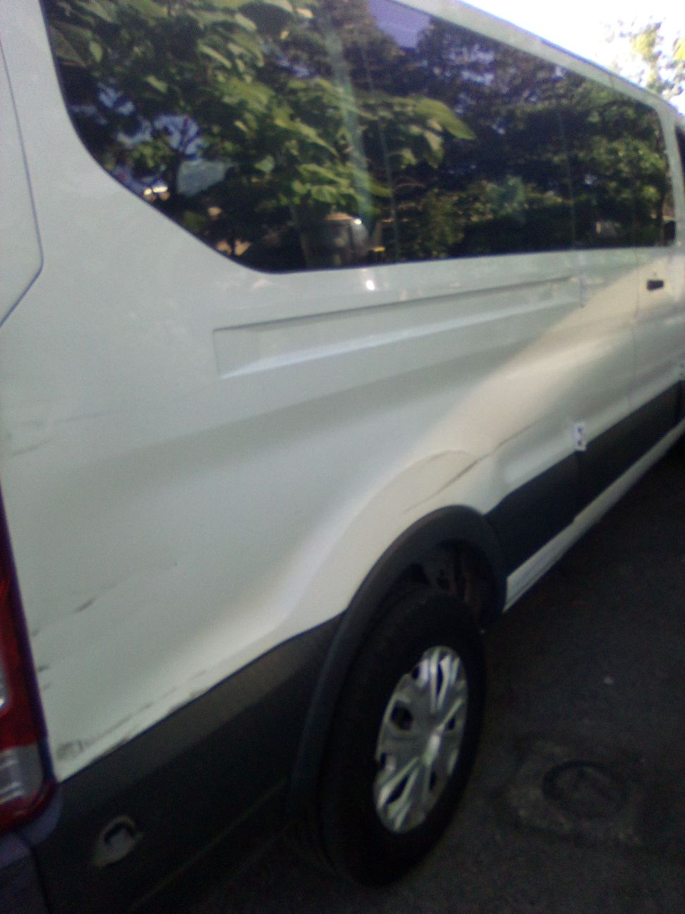 Used 2017 Ford Transit 350 XLT RWD image 4