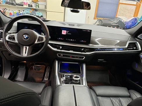 Used 2024 BMW X6 M60i image 11