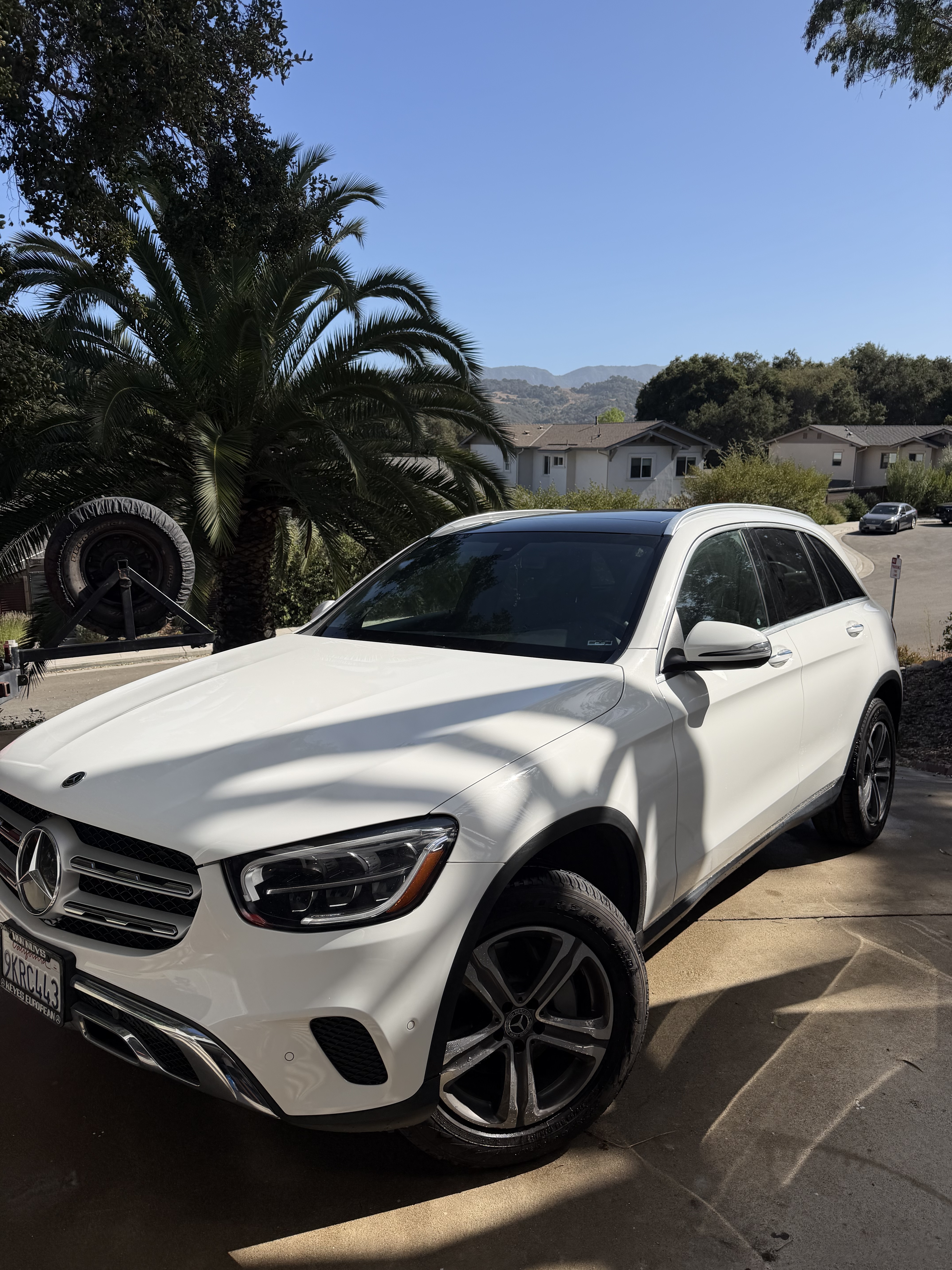 Used 2021 Mercedes-Benz GLC 300 image 1