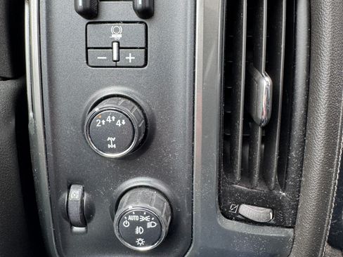 Used 2019 Chevrolet Silverado 3500 LTZ image 10