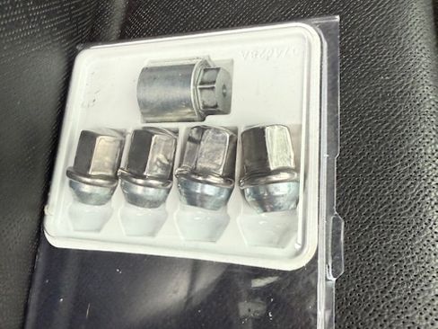 Used 2020 RAM 1500 Laramie image 12