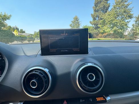 Used 2015 Audi A3 TDI Premium image 6