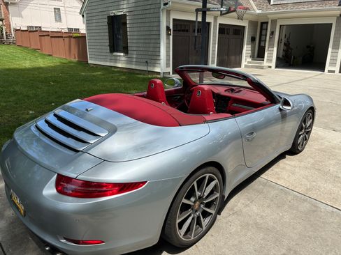 Used 2014 Porsche 911 Carrera S RWD image 11