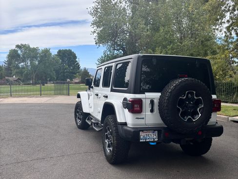 Used 2023 Jeep Wrangler Unlimited Rubicon 4xe AWD/4WD image 4