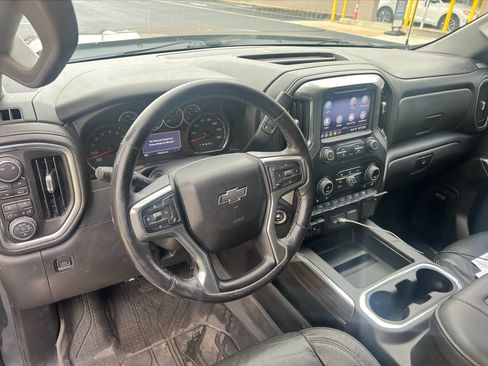 Used 2019 Chevrolet Silverado 1500 RST w/ All-Star Edition AWD/4WD image 2