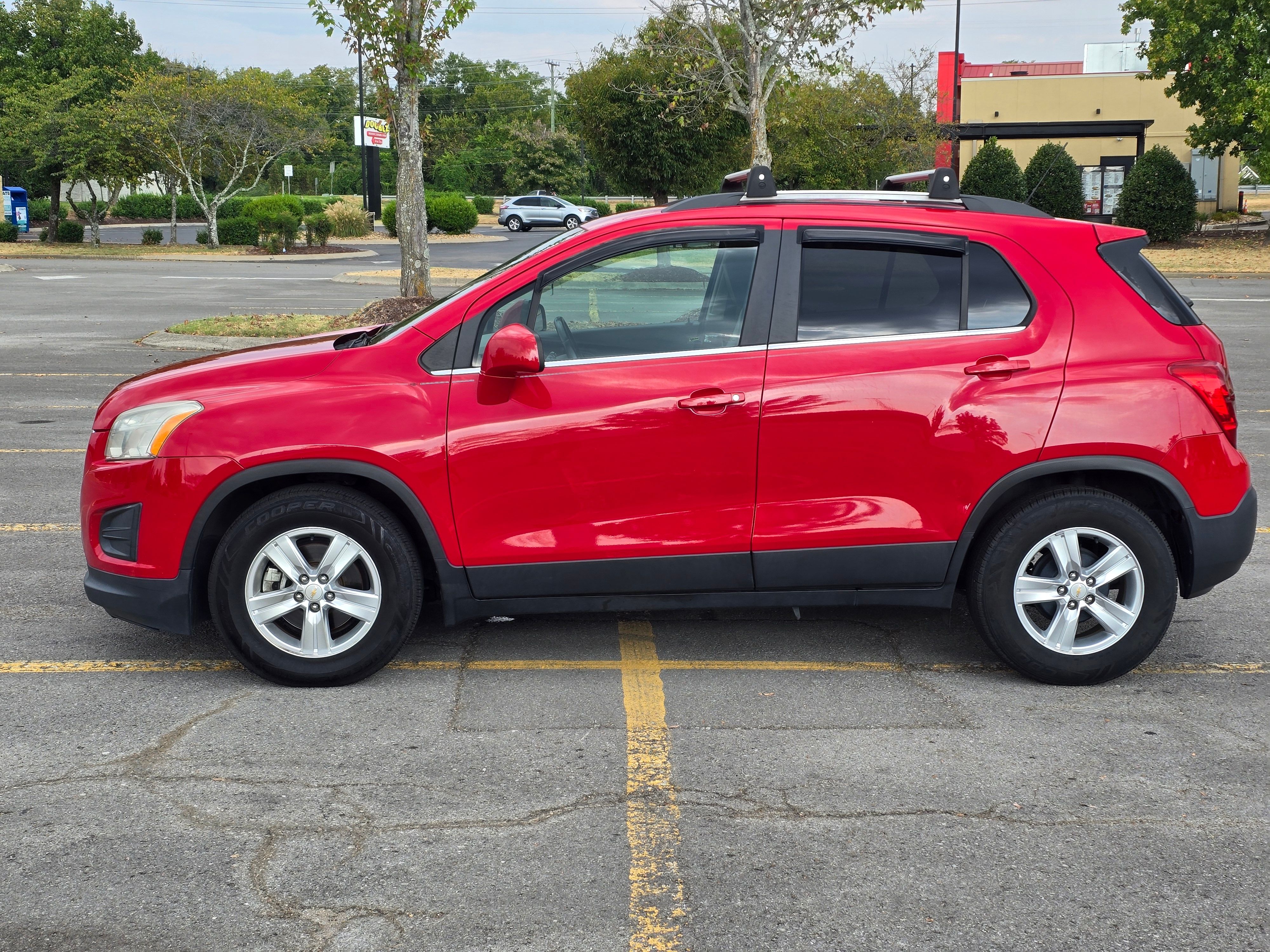 Used 2015 Chevrolet Trax LT w/ LT Plus Package FWD image 1