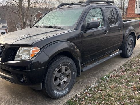 Used 2012 Nissan Frontier PRO-4X w/ Pro-4x Luxury Pkg image 1