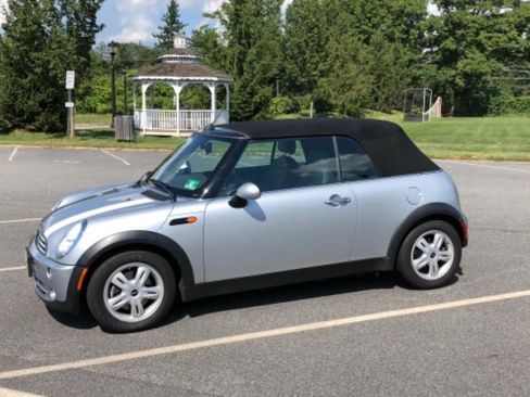 Used 2008 MINI Cooper Convertible FWD image 2