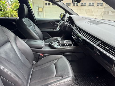 Used 2019 Audi Q7 3.0T Prestige w/ Prestige Package AWD/4WD image 10