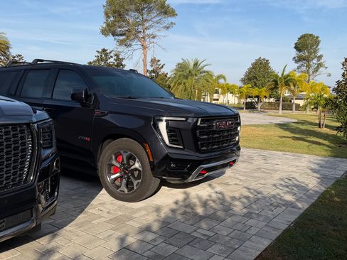 Used 2025 GMC Yukon XL AT4 Ultimate image 15