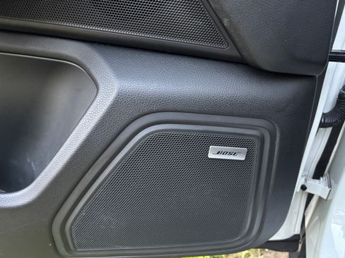 Used 2017 Porsche Macan S image 10