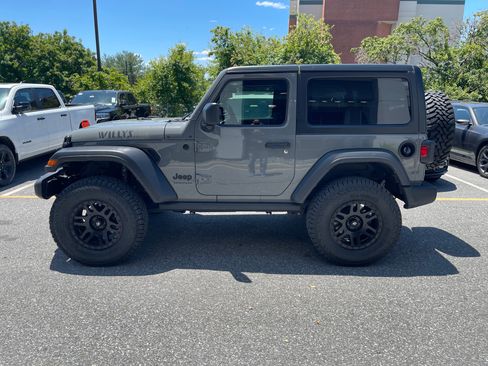 Used 2022 Jeep Wrangler Sport AWD/4WD image 11