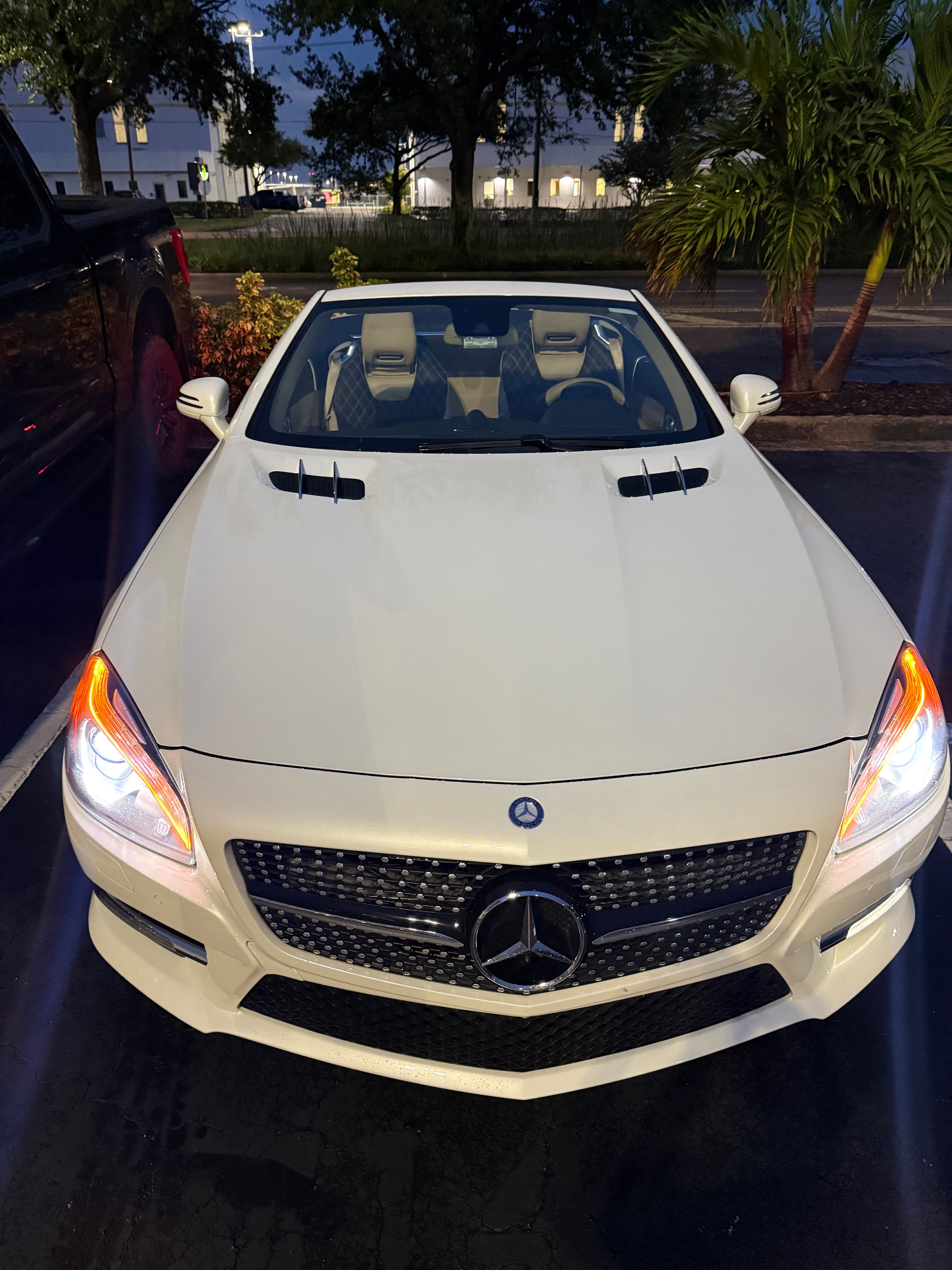 Used 2013 Mercedes-Benz SL 550 image 1