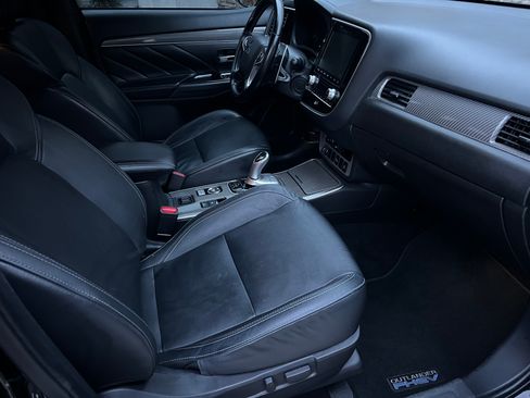 Used 2020 Mitsubishi Outlander GT image 14