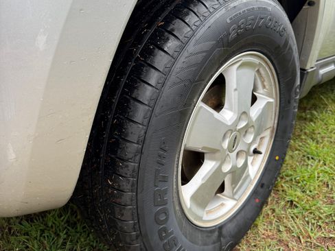 Used 2012 Ford Escape XLT image 8