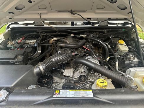 Used 2010 Jeep Wrangler Unlimited Sport image 11