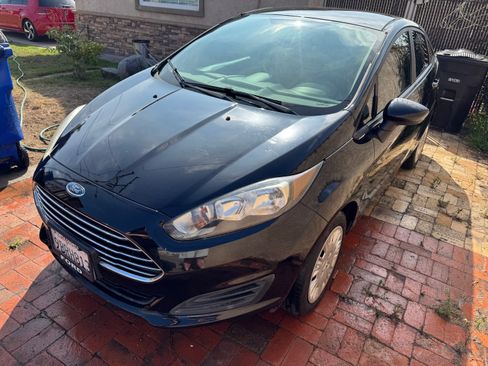 Used 2017 Ford Fiesta S image 15