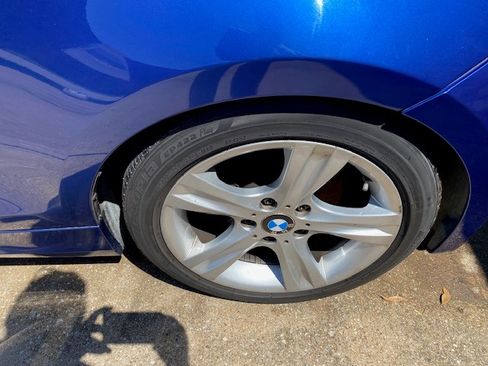 Used 2010 BMW 128i Convertible image 13