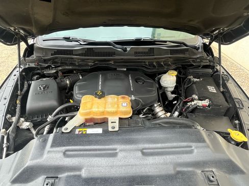 Used 2018 RAM 1500 Laramie w/ Convenience Group image 16