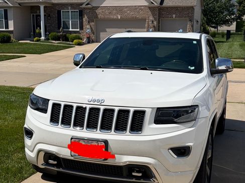 Used 2014 Jeep Grand Cherokee Overland AWD/4WD image 11