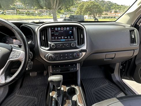 Used 2017 GMC Canyon SLT w/ Driver Alert Package image 13