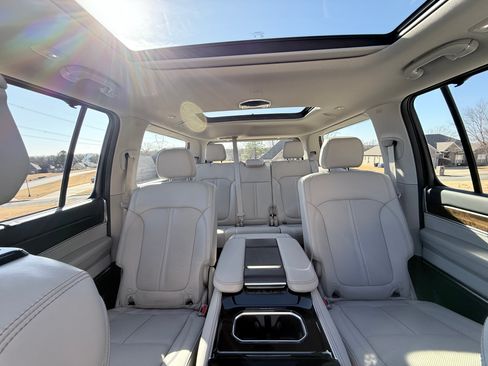 Used 2023 Jeep Grand Wagoneer 4WD w/ Convenience Group III image 12