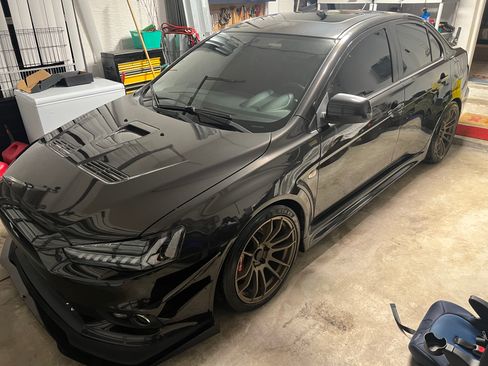 Used 2011 Mitsubishi Lancer Evolution MR AWD/4WD image 8