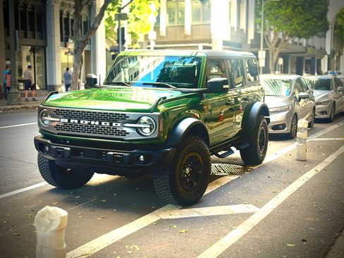 Used 2023 Ford Bronco Badlands w/ Sasquatch Package image 8