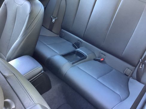 Used 2016 BMW M235i Coupe image 21