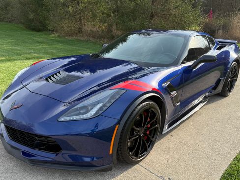 Used 2019 Chevrolet Corvette Grand Sport image 9