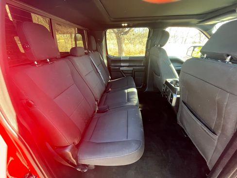 Used 2018 Ford F150 XLT w/ Equipment Group 302A Luxury image 15