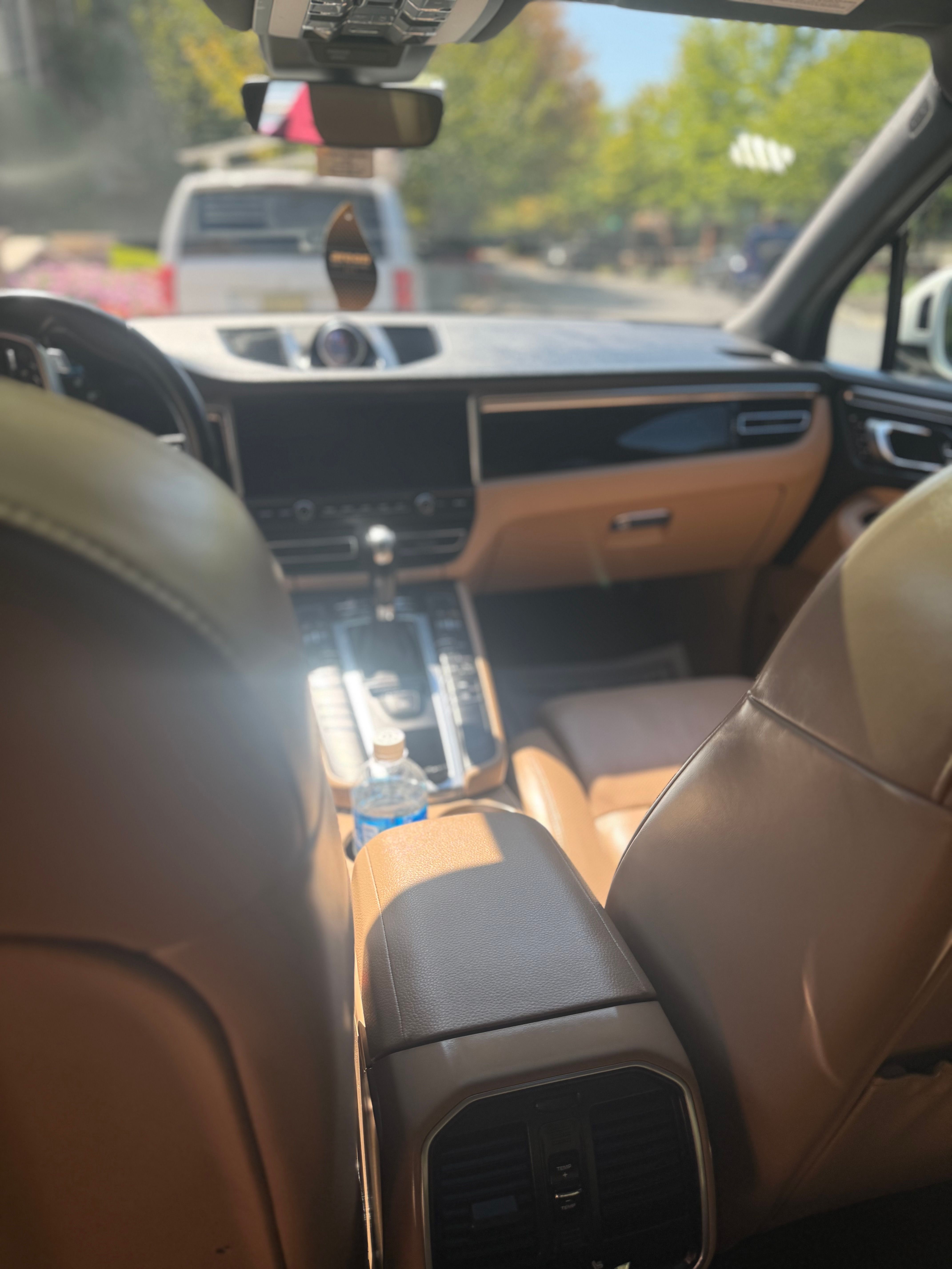 Used 2020 Porsche Macan AWD/4WD image 13