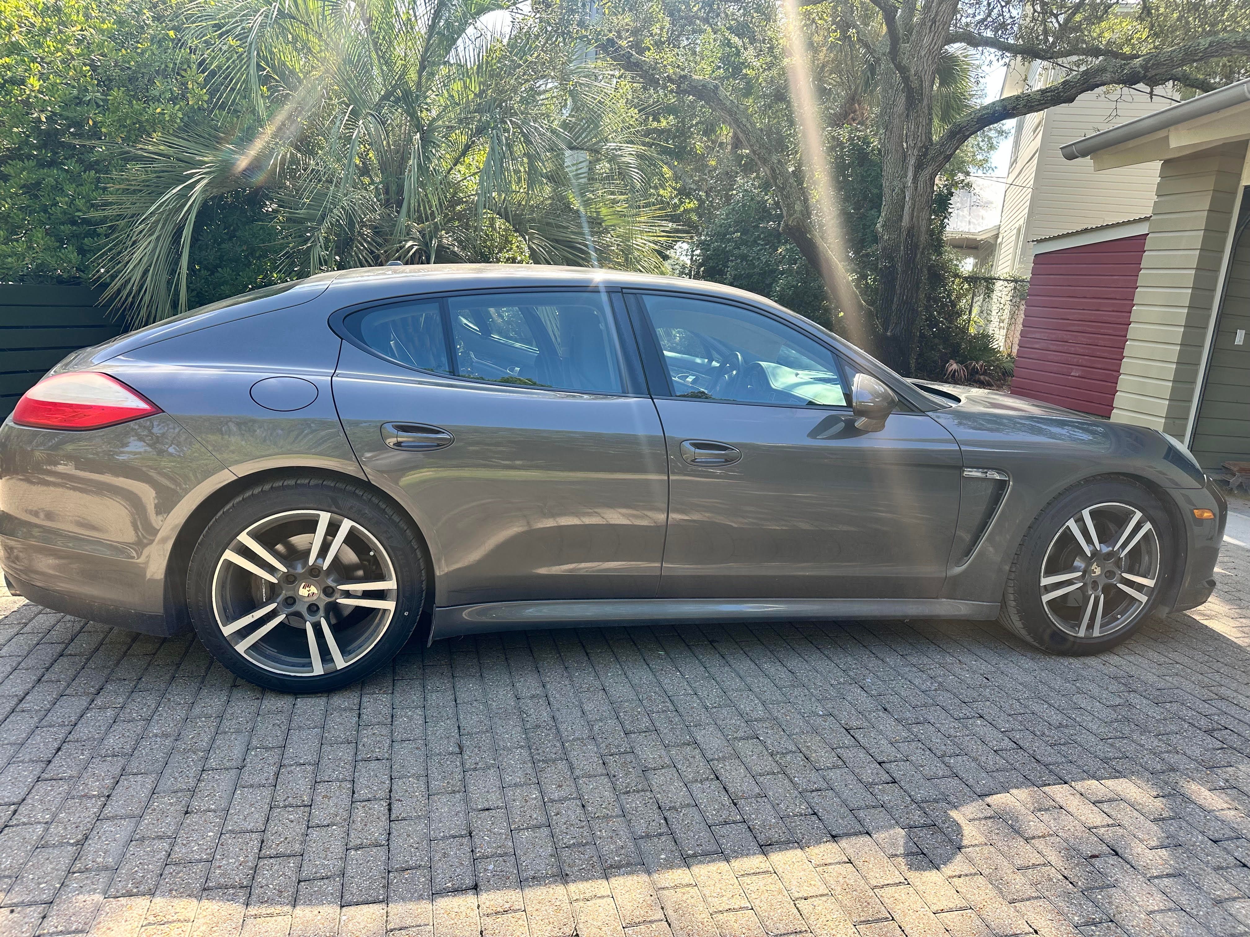 Used 2013 Porsche Panamera image 6