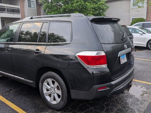 Used 2011 Toyota Highlander SE image 8