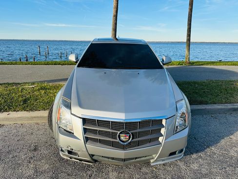 Used 2011 Cadillac CTS Premium image 9
