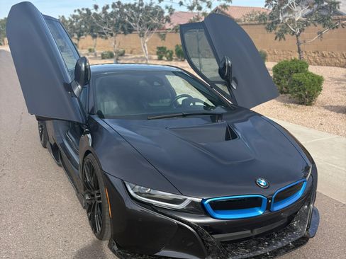 Used 2015 BMW i8 image 11
