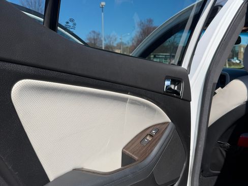 Used 2013 Kia Optima SX w/ Limited Pkg image 11