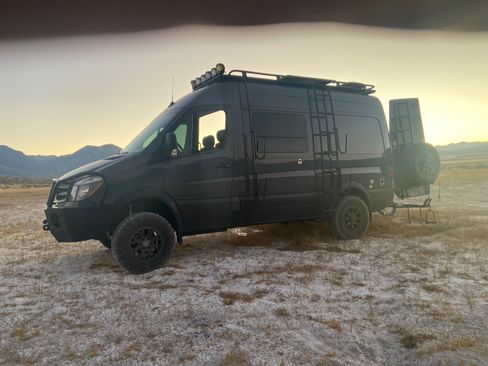 Used 2017 Mercedes-Benz Sprinter 2500 image 14