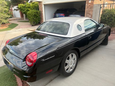 Used 2005 Ford Thunderbird RWD image 1